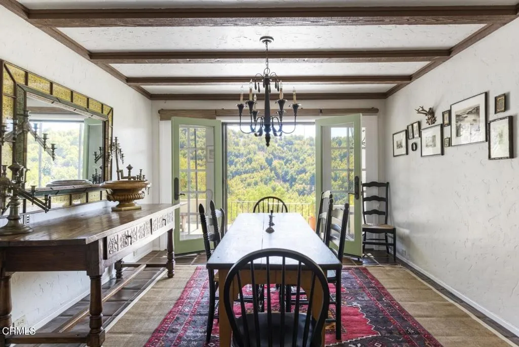 Ojai, California 93023, United States, 3 Bedrooms Bedrooms, ,4 BathroomsBathrooms,Residential,Active,83018