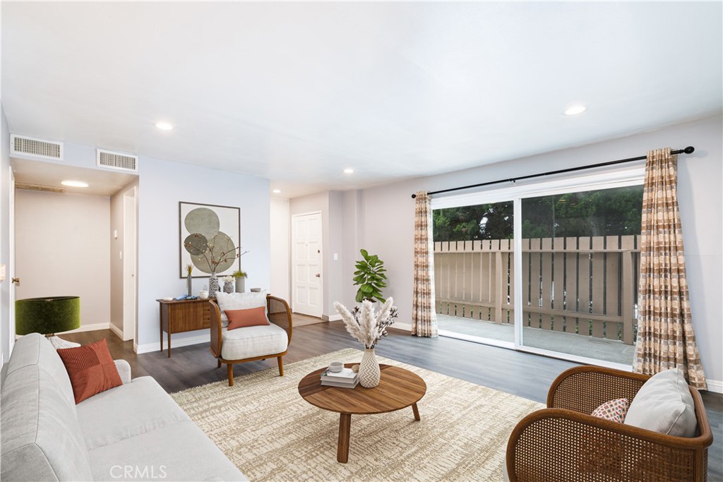 View Hacienda Heights, CA 91745 condo