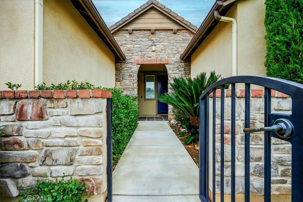 7242 Sunnyside Place