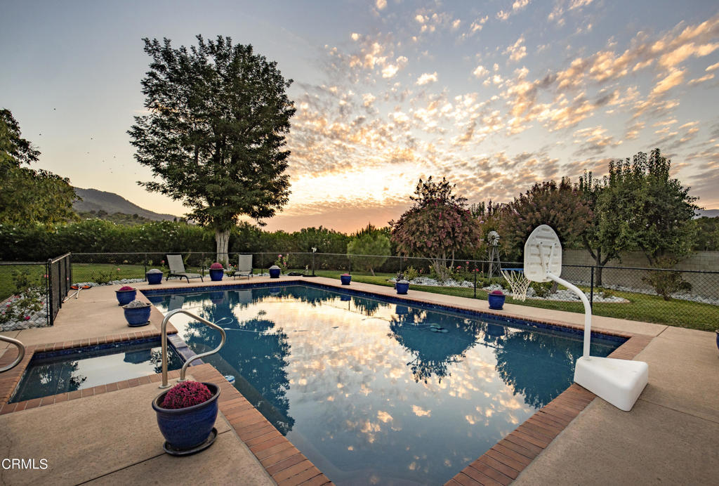10430 N Ojai Santa Paula Road