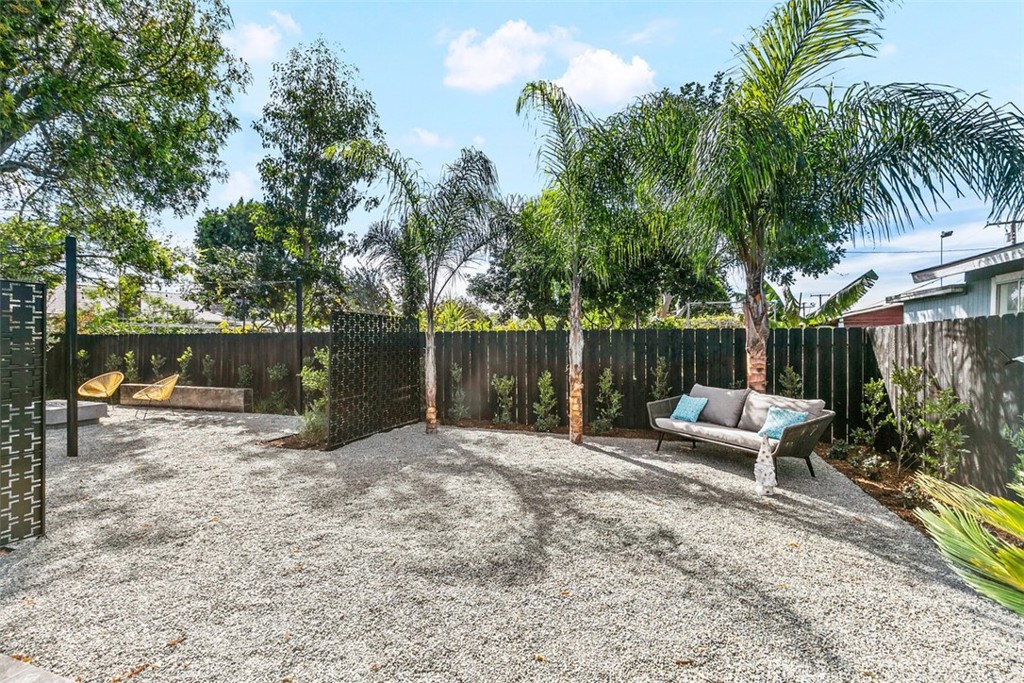 Photo 41 of 51 of 1376 La Colina Drive house