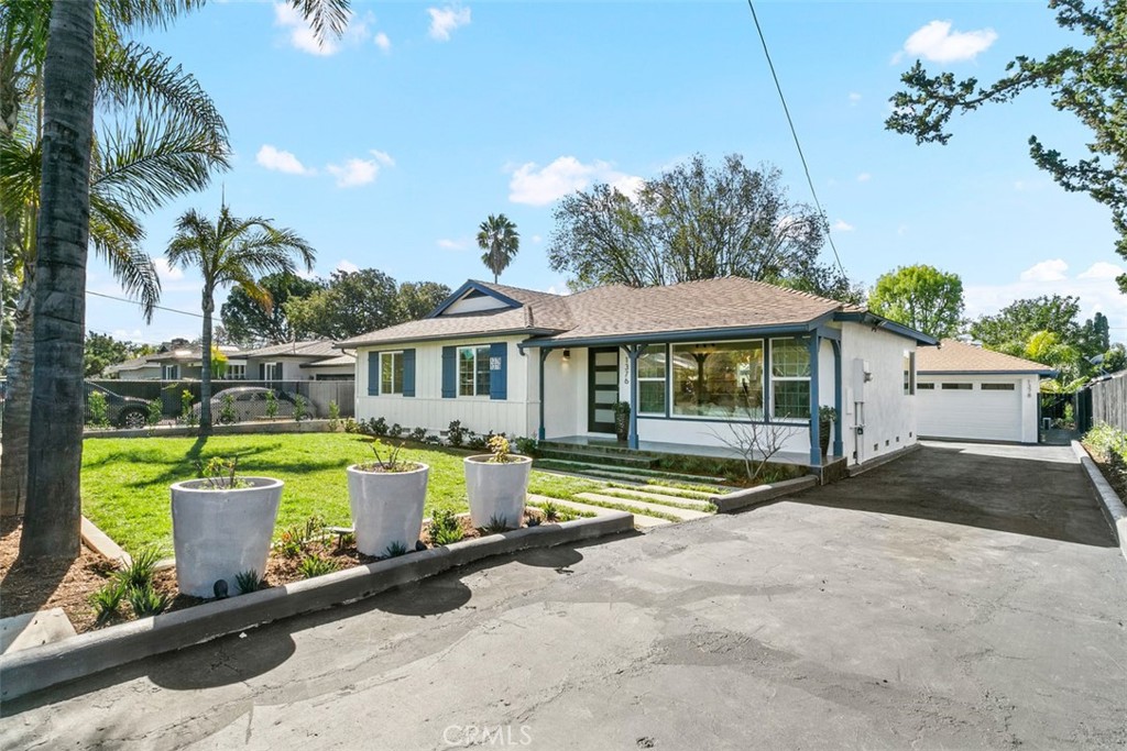 Photo 4 of 51 of 1376 La Colina Drive house