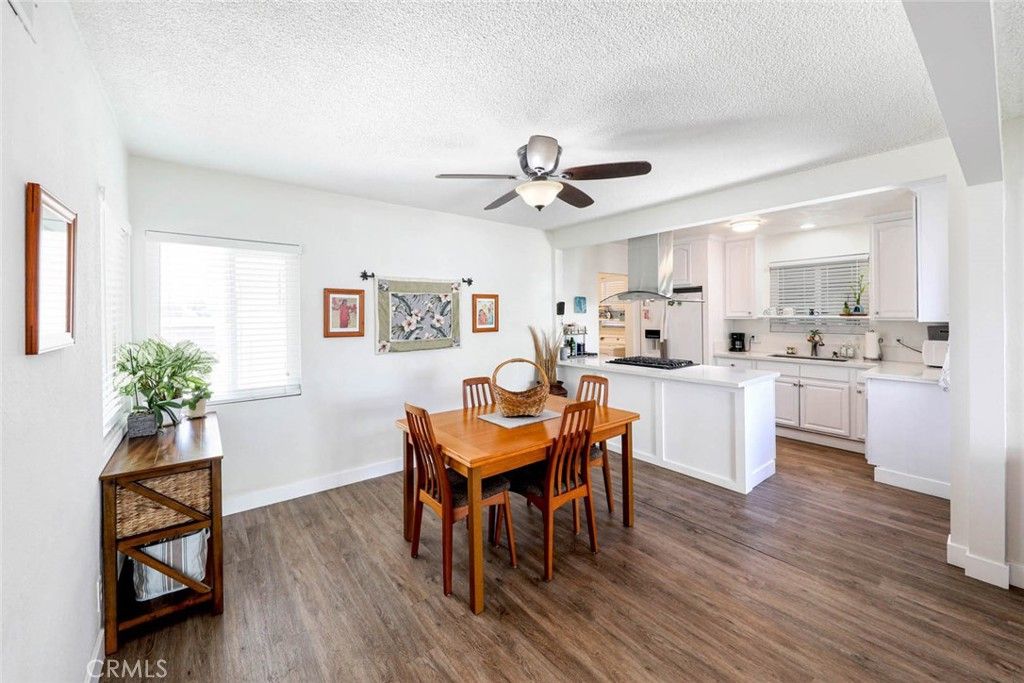 listing image 130726087847351293808
