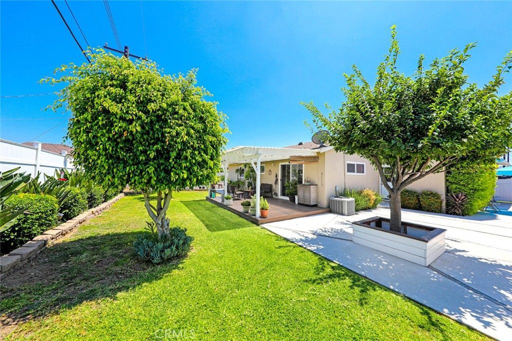 listing image 130721482419498425743