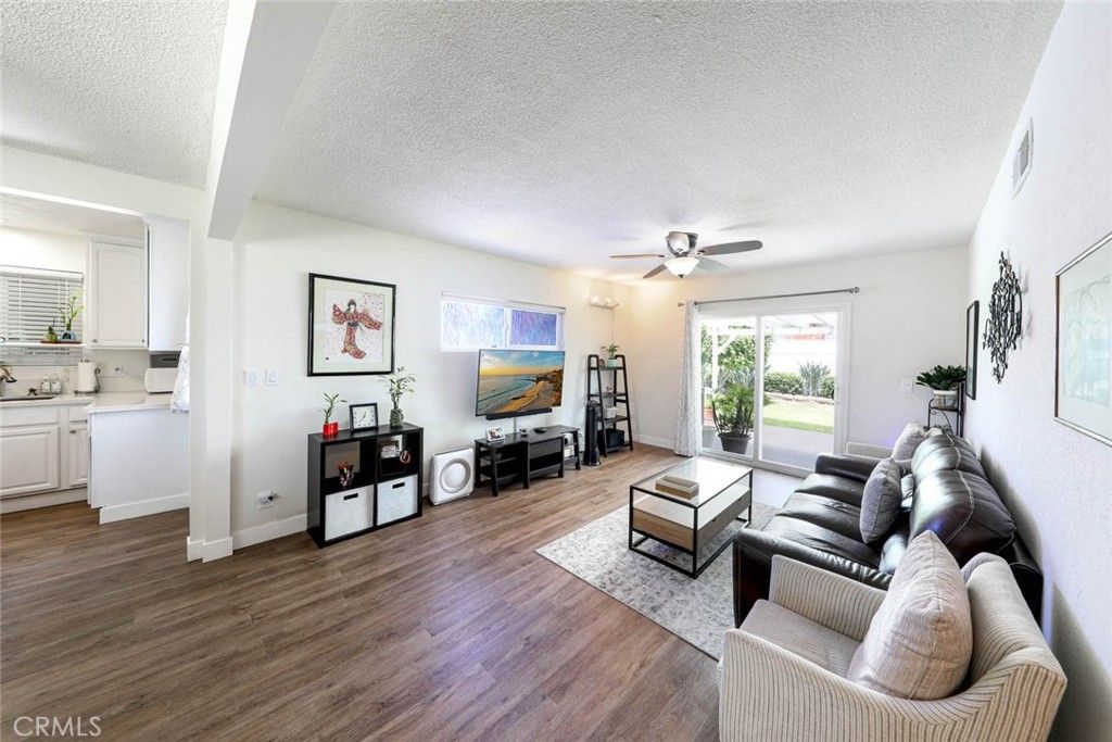 listing image 130723348728782473684