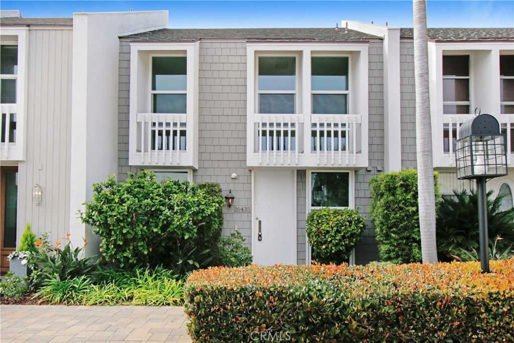 listing image 0