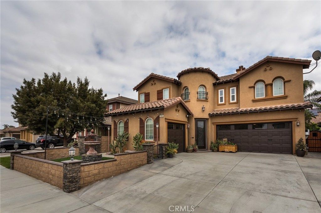 listing image 130724259225395957675