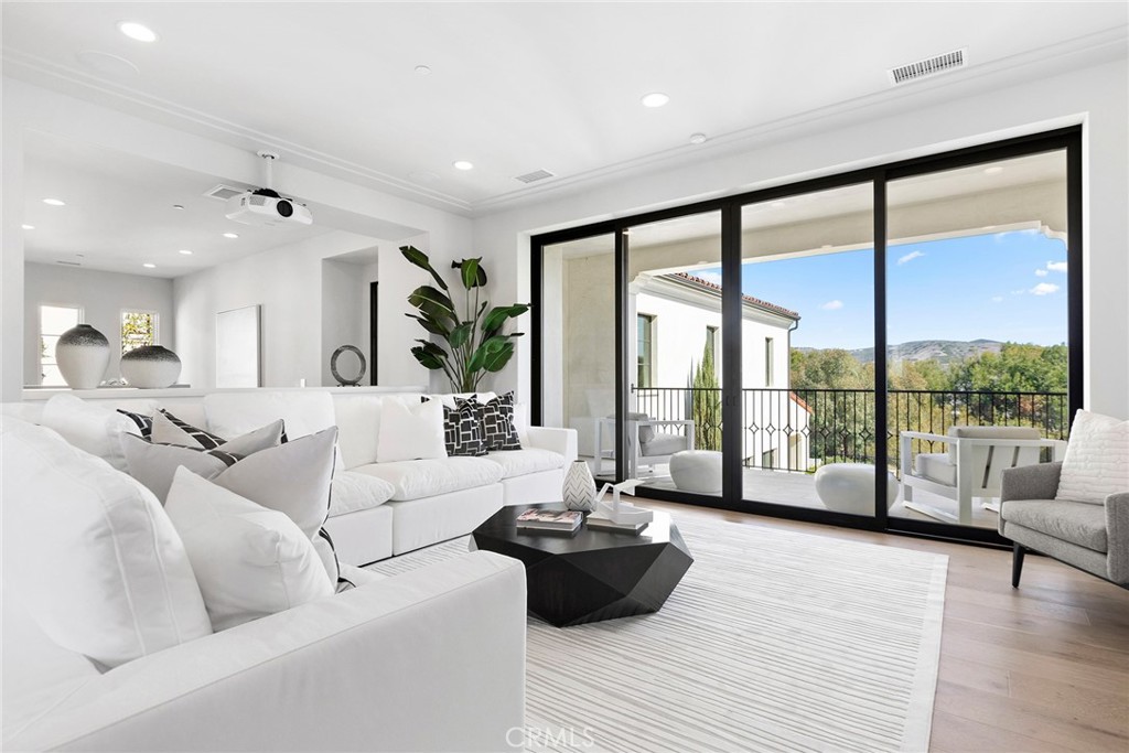 ,Custom - Residential