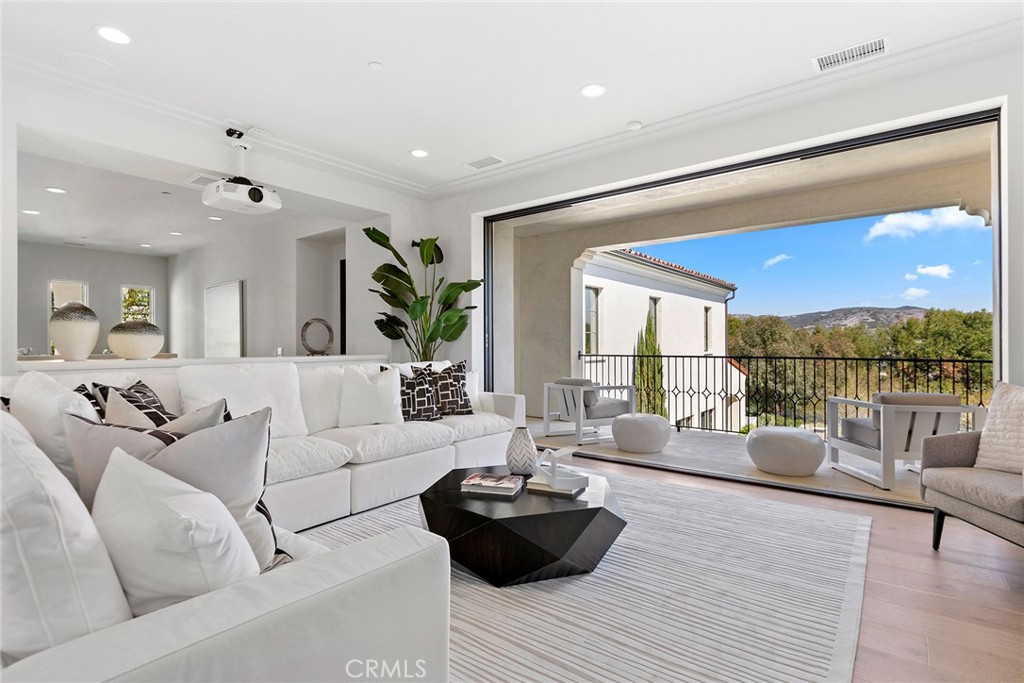 ,Custom - Residential