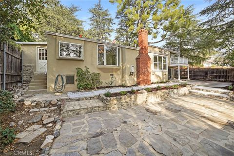 A home in La Crescenta