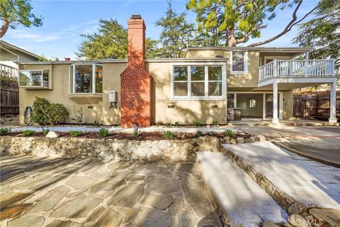 A home in La Crescenta