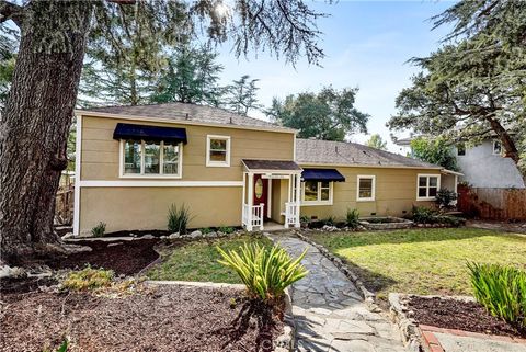 A home in La Crescenta