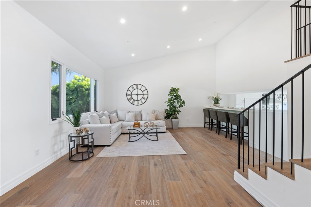723 Balboa Avenue