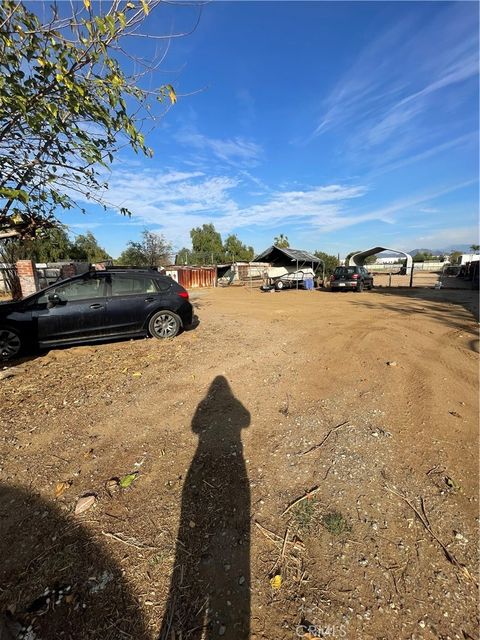 A home in Perris