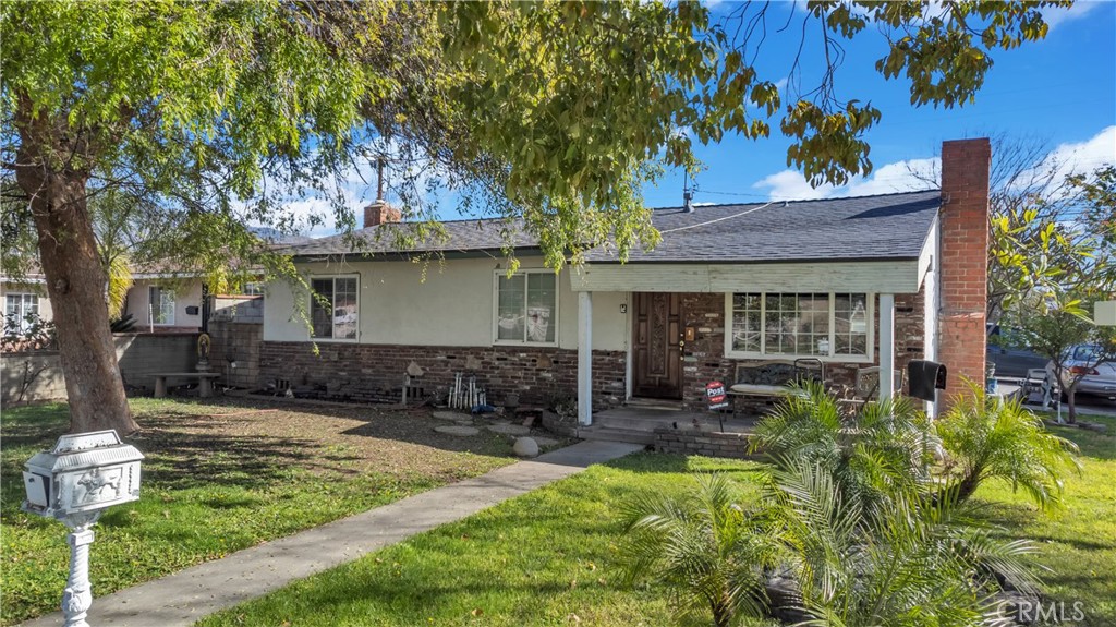 400 N Durrell Avenue