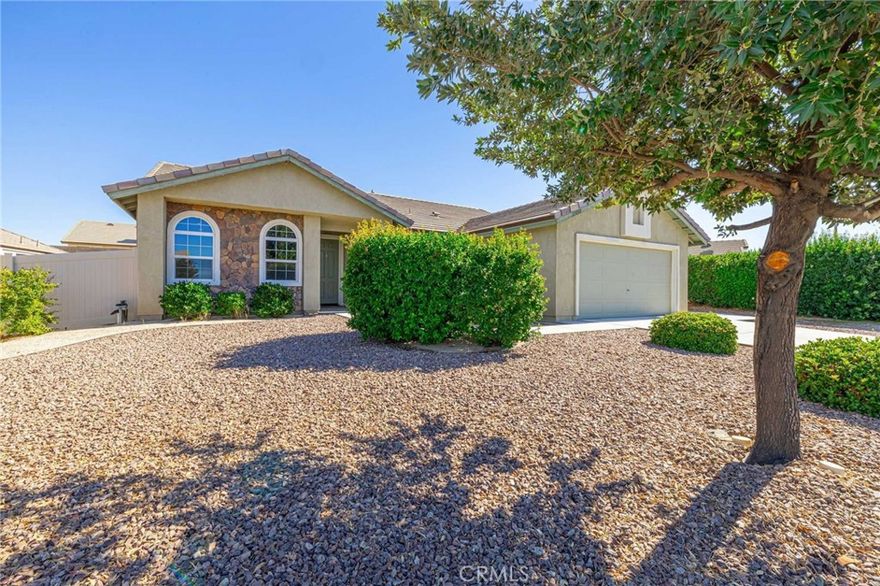 Fully Furnished

Welcome to your very own Oasis of Comfort on Alton Drive, a beautifully appointed residence that promises an unparalleled living experience. This spacious 4-bedroom, 2-bathroom home, spanning 2,078 sqft, offers the perfect blend of style and functionality.
Every detail of this home has been carefully designed for your comfort. From the inviting living areas to the gourmet-ready kitchen, you'll find that each corner exudes warmth and functionality. The masterfully crafted bathrooms offer a touch of luxury, and the abundance of natural light creates an inviting atmosphere.
Step into the backyard, and you'll find your own oasis. This outdoor space is a canvas for relaxation and entertainment. Whether you're hosting a barbecue, enjoying a morning coffee, or simply unwinding in the peaceful ambiance, the possibilities are endless.