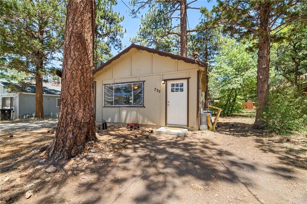 listing image 130722087638077184338