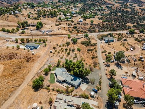 A home in Agua Dulce