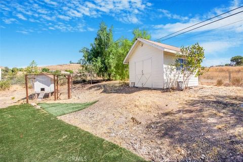 A home in Agua Dulce