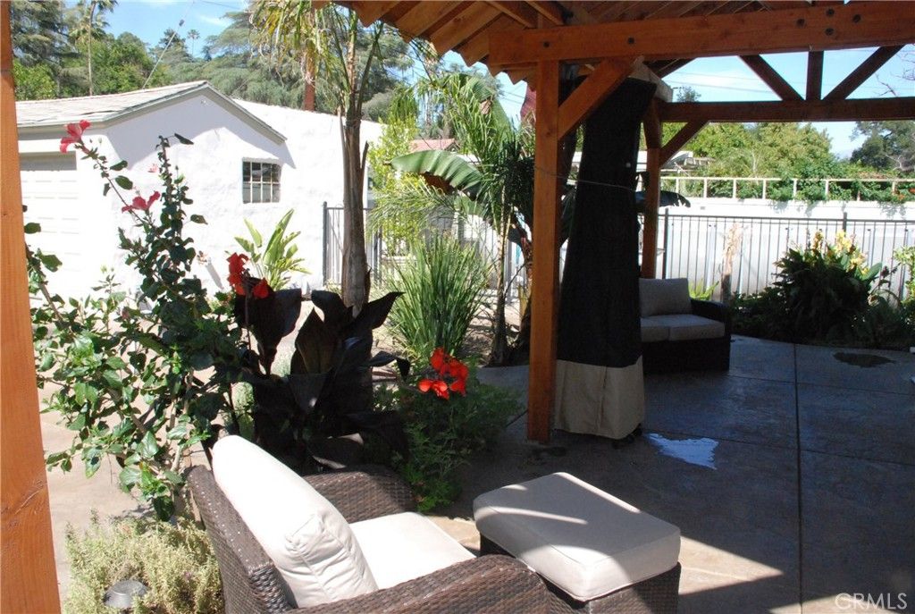 listing image 130721139507804951276
