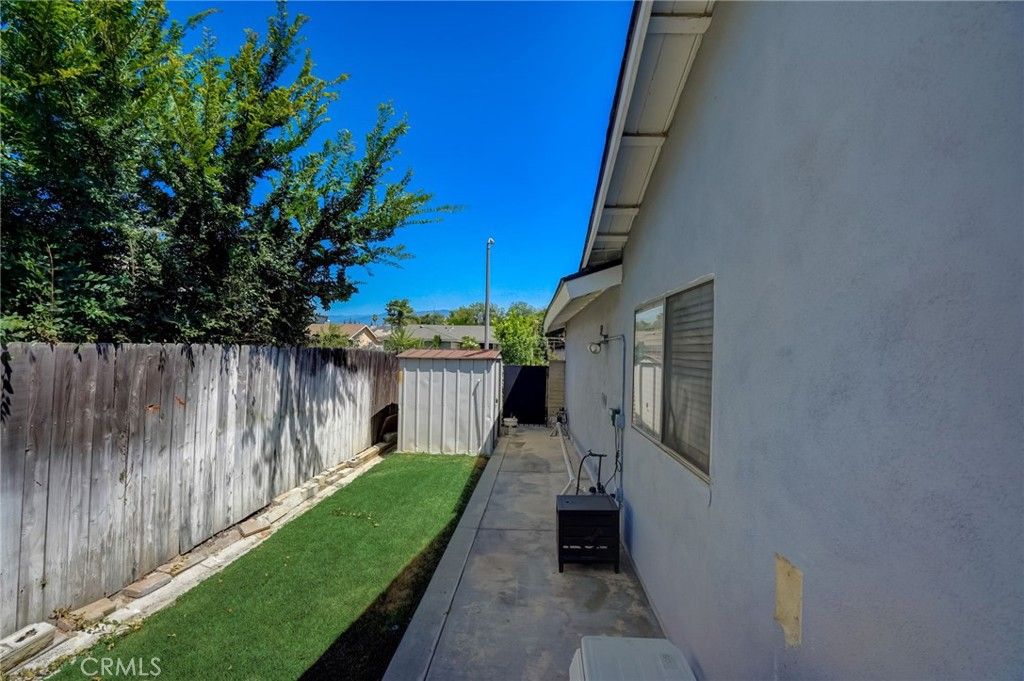listing image 130727041775631952256