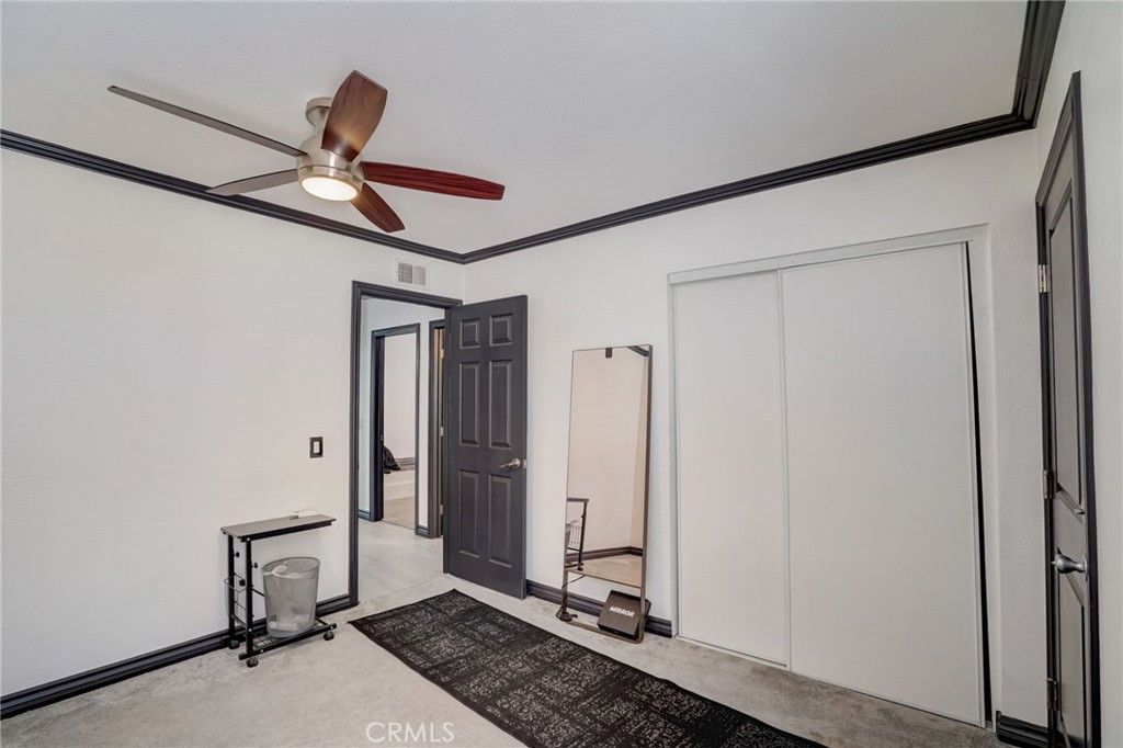 listing image 130726992917868055369