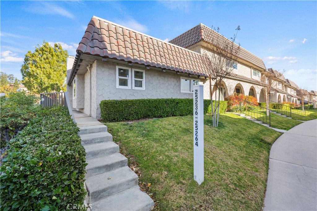 25236 avenida dorena