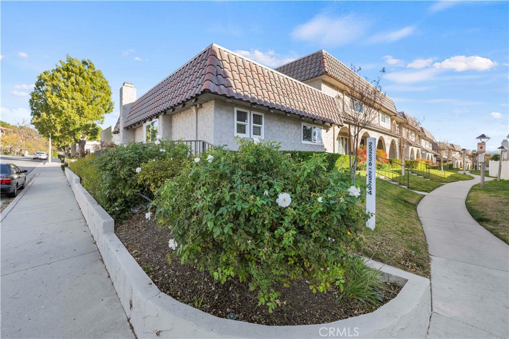 25236 avenida dorena