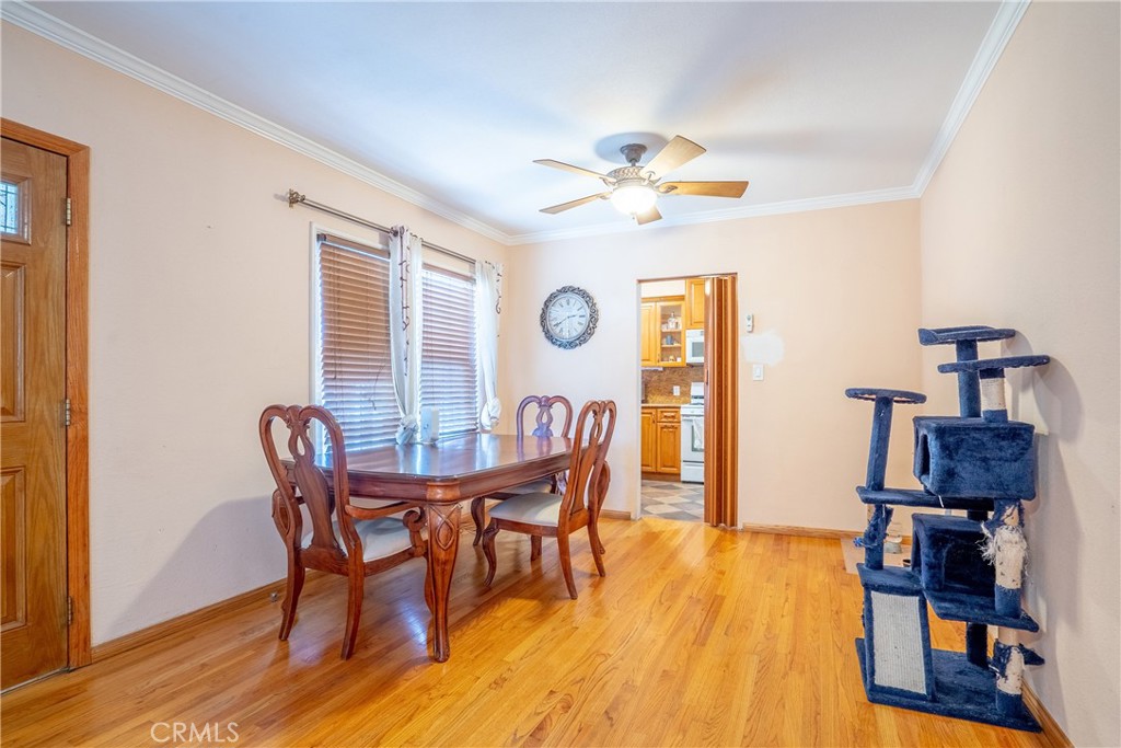 1596 N Dominion Avenue