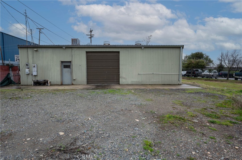 Approximately 2,500 Sf of warehouse set on half an acre of usable land. The property is fully fenced with two gates. The high traffic area is good for street front signage and ready for your business!