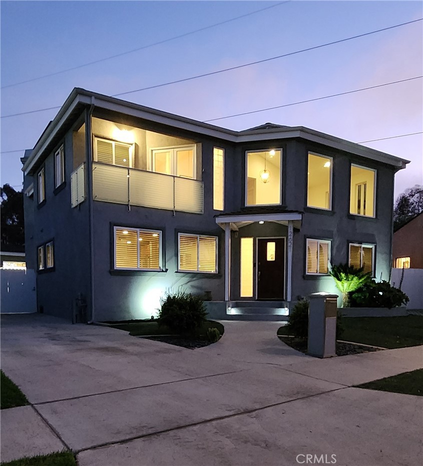 12621 Costa Drive