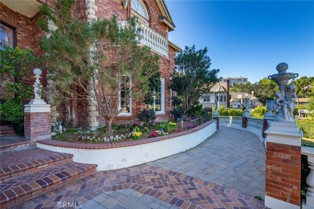 23624 Falcons View Drive