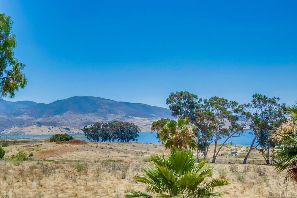 9409 Avenida Acero