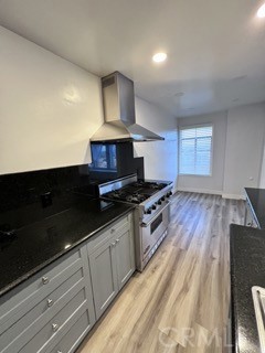 800 E Ocean Boulevard 1009