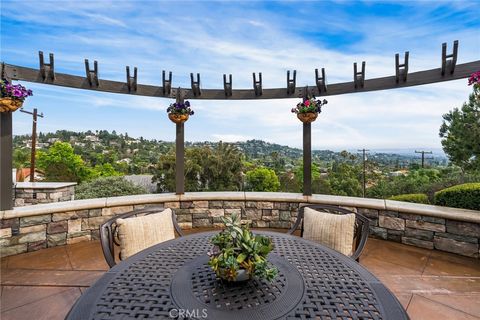 A home in North Tustin