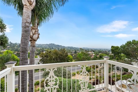 A home in North Tustin