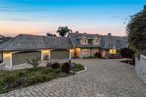 A home in North Tustin