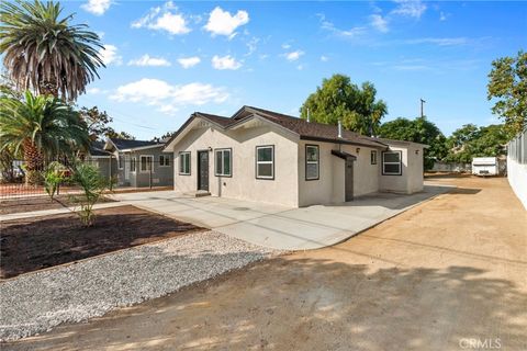 A home in Lake Elsinore