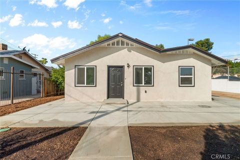 A home in Lake Elsinore