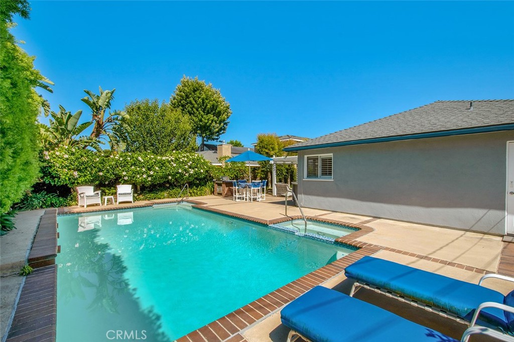 Santa Ana Heights Residential (SAHR) - Residential