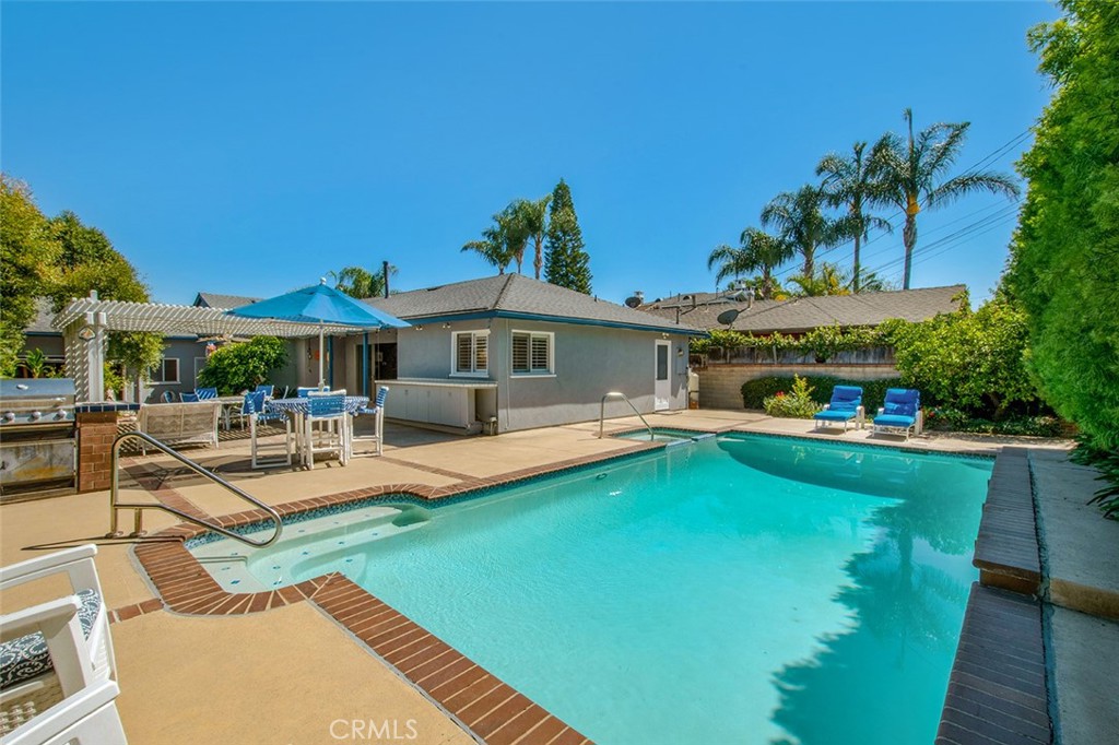 Santa Ana Heights Residential (SAHR) - Residential