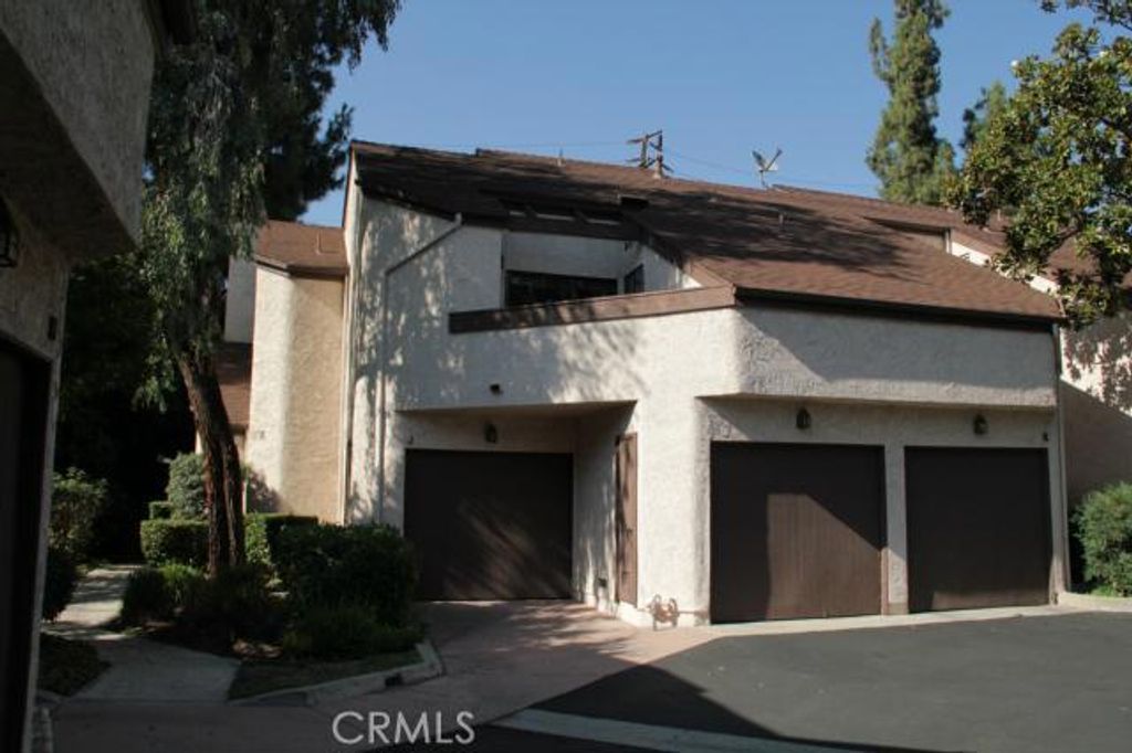listing image 130724423404115495834
