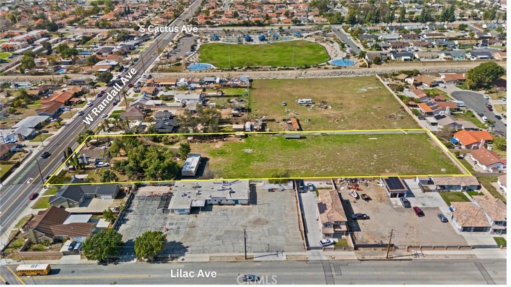 520 W Randall Avenue