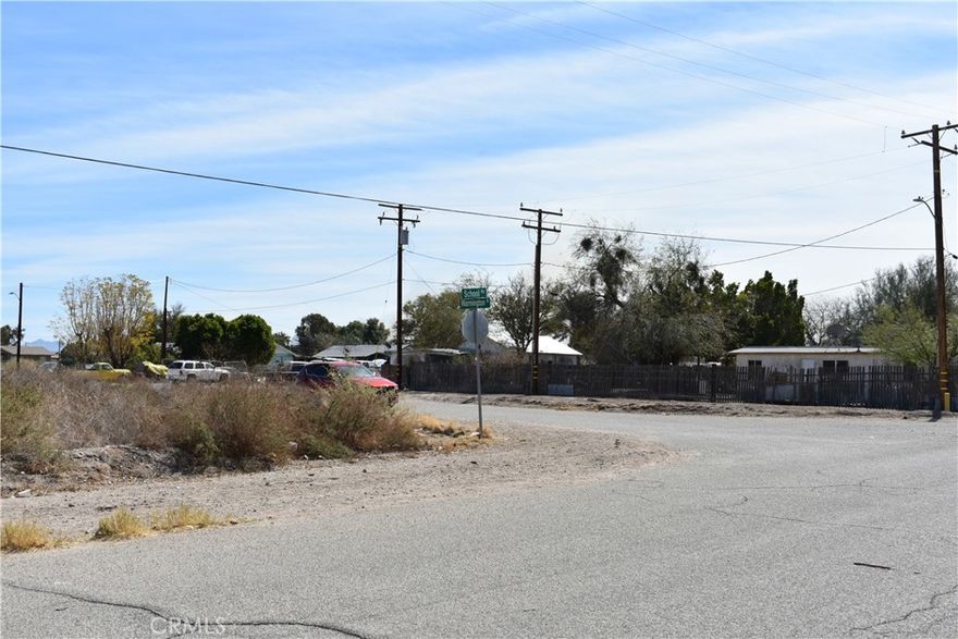 There are three parcels being sold! Approximately 158x96 this is a great opportunity to build your dream home! Located off of State Route 78 just under 15 minutes away from the Colorado River where you will find water sports, camping, hiking, and the Arizona Stae line is just over the river.