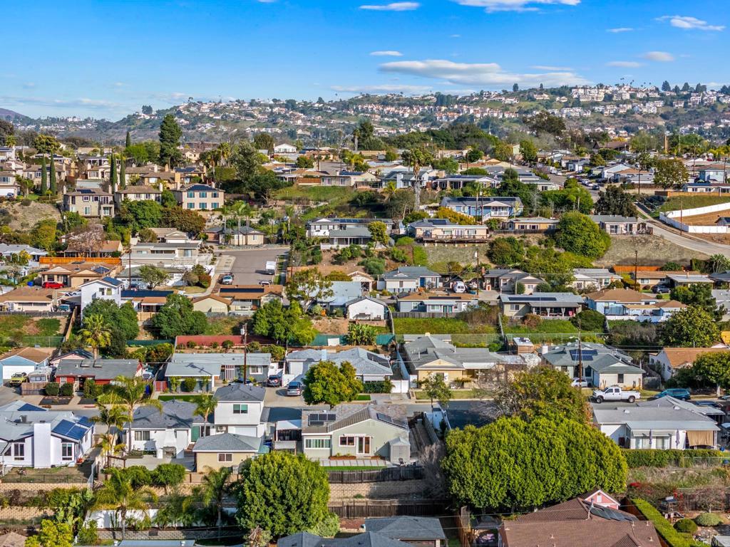 6832 Clara Lee Avenue