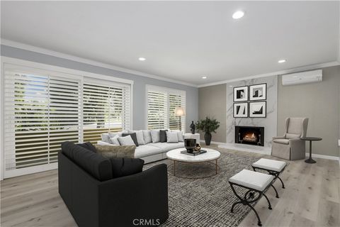 3327 Bahia Blanca E C Laguna Woods CA 92637