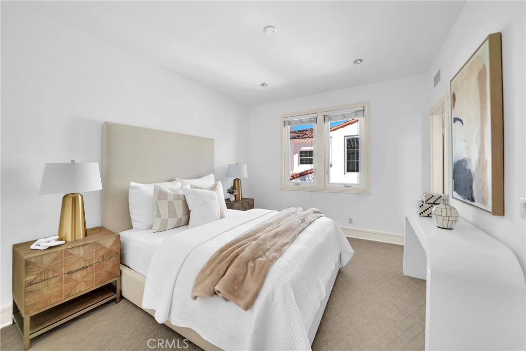 Sausalito (SAUS) - Residential