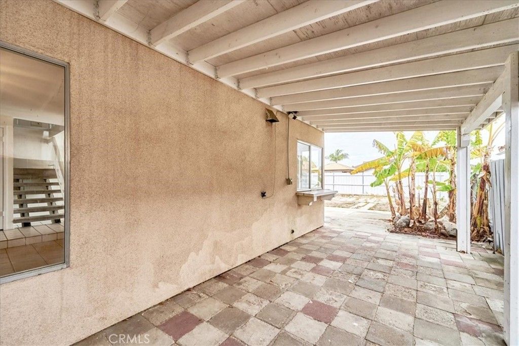 listing image 44