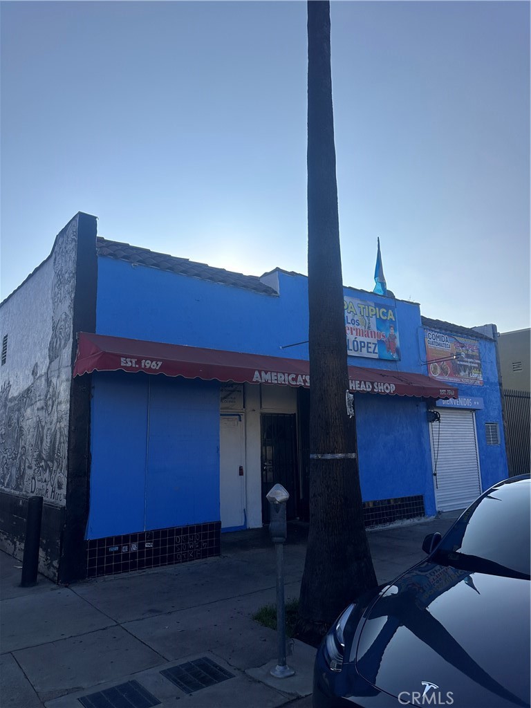 Great street traffic for an office, retail, barber shop, studio with 5 gated parking spaces in the rear with plenty of street parking.
Recently updated with entry through the front and rear of unit floor level unit A.