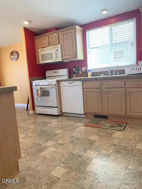 Magnolia MHP - 0280 - Manufactured In Park